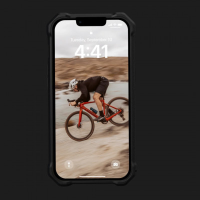 Чохол UAG Essential Armor with Magsafe Series для iPhone 14 (Frosted Ice)